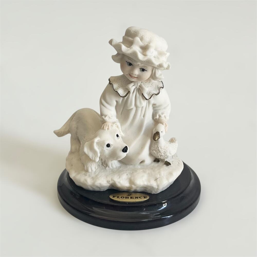 1998 Giuseppe Armani Porcelain Sculpture Puppy Love Florence Italy 3.5” Figurine